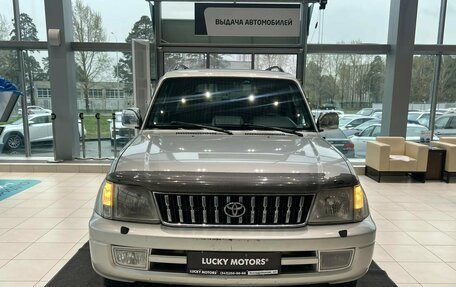 Toyota Land Cruiser Prado 90 рестайлинг, 2001 год, 895 000 рублей, 2 фотография