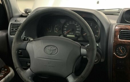 Toyota Land Cruiser Prado 90 рестайлинг, 2001 год, 895 000 рублей, 11 фотография