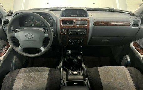 Toyota Land Cruiser Prado 90 рестайлинг, 2001 год, 895 000 рублей, 13 фотография