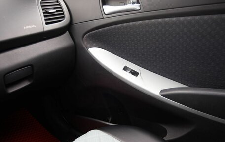 Hyundai Solaris II рестайлинг, 2011 год, 590 000 рублей, 16 фотография