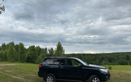 Toyota Land Cruiser Prado 150 рестайлинг 2, 2019 год, 4 900 000 рублей, 4 фотография