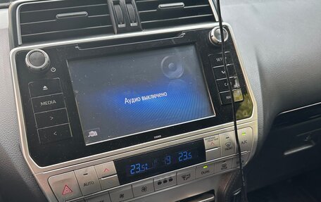 Toyota Land Cruiser Prado 150 рестайлинг 2, 2019 год, 4 900 000 рублей, 5 фотография