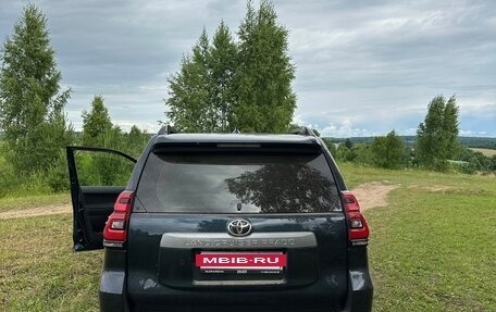 Toyota Land Cruiser Prado 150 рестайлинг 2, 2019 год, 4 900 000 рублей, 3 фотография