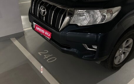 Toyota Land Cruiser Prado 150 рестайлинг 2, 2019 год, 4 900 000 рублей, 6 фотография