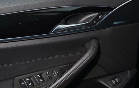 BMW 5 серия, 2018 год, 3 378 000 рублей, 29 фотография