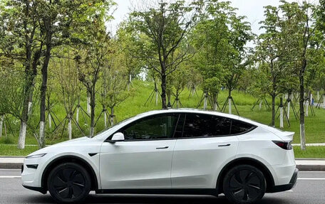 Tesla Model Y I, 2025 год, 5 220 000 рублей, 7 фотография