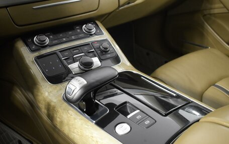 Audi A8, 2011 год, 1 619 900 рублей, 22 фотография