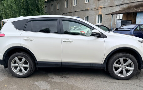 Toyota RAV4, 2016 год, 2 350 000 рублей, 3 фотография