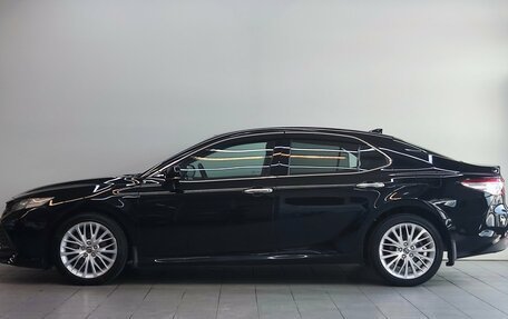 Toyota Camry, 2019 год, 2 390 000 рублей, 8 фотография
