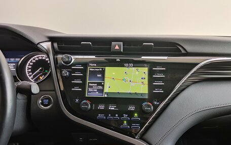 Toyota Camry, 2019 год, 2 390 000 рублей, 11 фотография