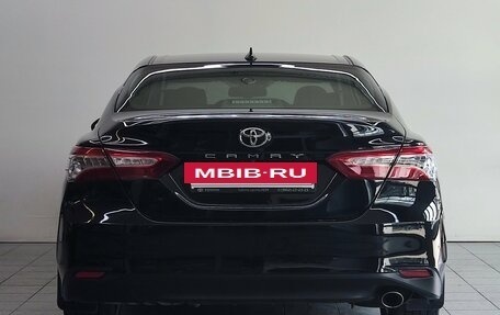 Toyota Camry, 2019 год, 2 390 000 рублей, 6 фотография