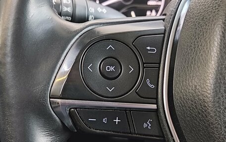 Toyota Camry, 2019 год, 2 390 000 рублей, 26 фотография
