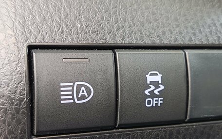 Toyota Camry, 2019 год, 2 390 000 рублей, 30 фотография