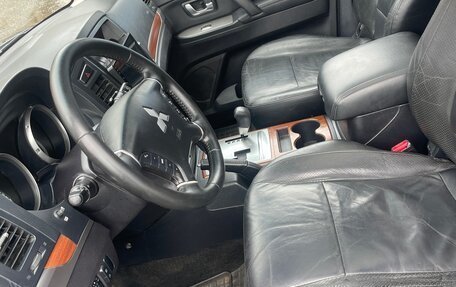 Mitsubishi Pajero IV, 2008 год, 1 399 000 рублей, 7 фотография