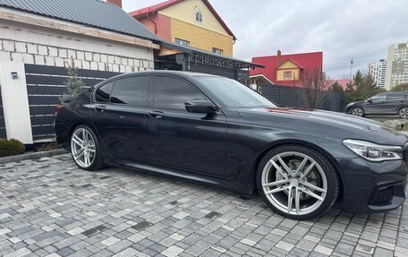 BMW 7 серия, 2017 год, 4 000 000 рублей, 3 фотография
