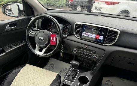 KIA Sportage IV рестайлинг, 2021 год, 2 257 000 рублей, 13 фотография