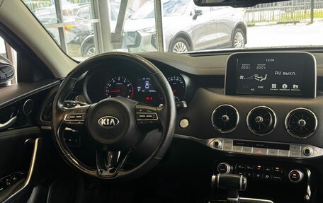 KIA Stinger I, 2018 год, 2 395 000 рублей, 10 фотография