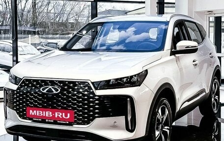 Chery Tiggo 4 I рестайлинг, 2025 год, 2 039 000 рублей, 4 фотография