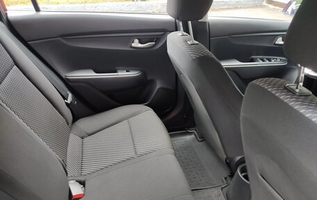 KIA Rio IV, 2019 год, 1 380 000 рублей, 19 фотография