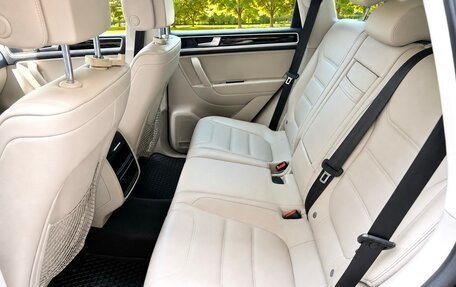 Volkswagen Touareg III, 2013 год, 2 750 000 рублей, 12 фотография