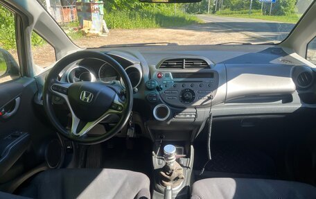 Honda Jazz II рестайлинг, 2009 год, 540 000 рублей, 13 фотография