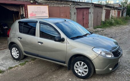 Renault Sandero I, 2012 год, 650 000 рублей, 2 фотография