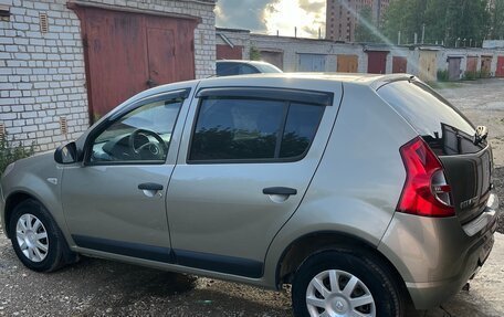 Renault Sandero I, 2012 год, 650 000 рублей, 3 фотография