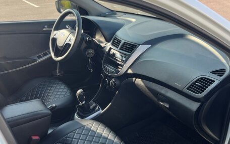 Hyundai Solaris II рестайлинг, 2014 год, 580 000 рублей, 4 фотография