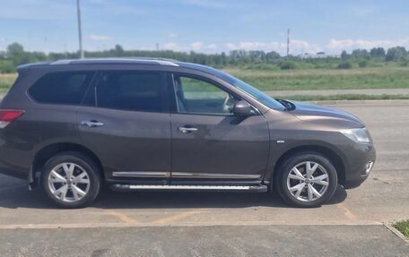 Nissan Pathfinder, 2014 год, 1 350 000 рублей, 3 фотография