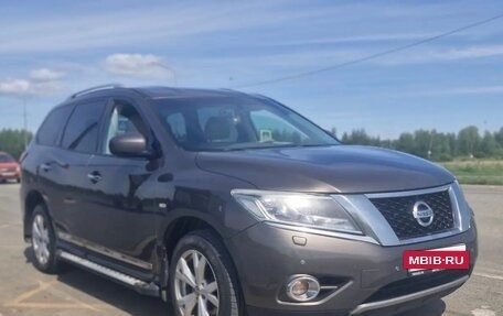 Nissan Pathfinder, 2014 год, 1 350 000 рублей, 4 фотография