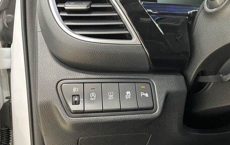 KIA Seltos I, 2023 год, 1 800 000 рублей, 14 фотография