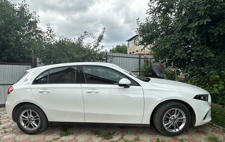 Mercedes-Benz A-Класс, 2019 год, 2 836 000 рублей, 2 фотография