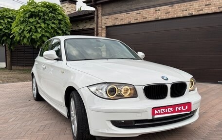BMW 1 серия, 2011 год, 930 000 рублей, 6 фотография