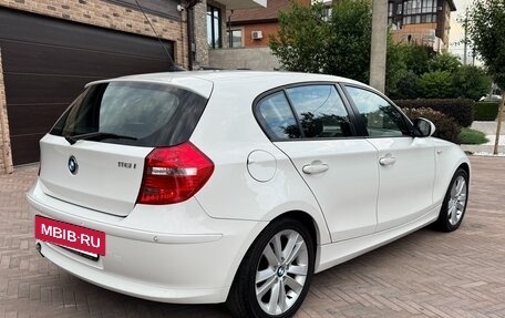BMW 1 серия, 2011 год, 930 000 рублей, 8 фотография