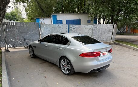 Jaguar XE I рестайлинг, 2018 год, 2 500 000 рублей, 5 фотография