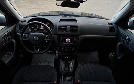 Skoda Yeti I рестайлинг, 2017 год, 1 630 000 рублей, 7 фотография