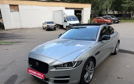 Jaguar XE I рестайлинг, 2018 год, 2 500 000 рублей, 3 фотография