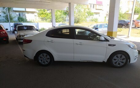 KIA Rio III рестайлинг, 2016 год, 900 000 рублей, 3 фотография