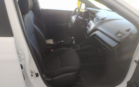 KIA Rio III рестайлинг, 2016 год, 900 000 рублей, 6 фотография