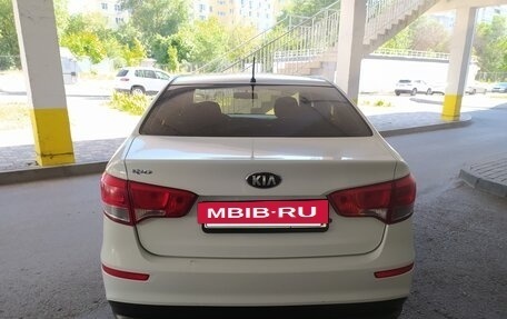 KIA Rio III рестайлинг, 2016 год, 900 000 рублей, 4 фотография