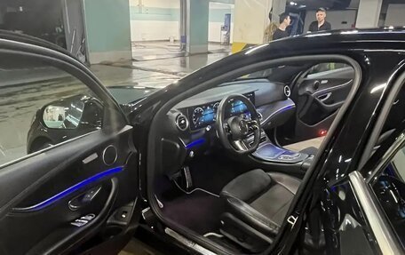 Mercedes-Benz E-Класс, 2021 год, 3 700 000 рублей, 16 фотография