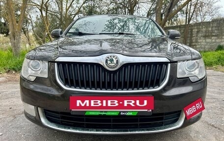 Skoda Superb III рестайлинг, 2012 год, 1 100 000 рублей, 3 фотография