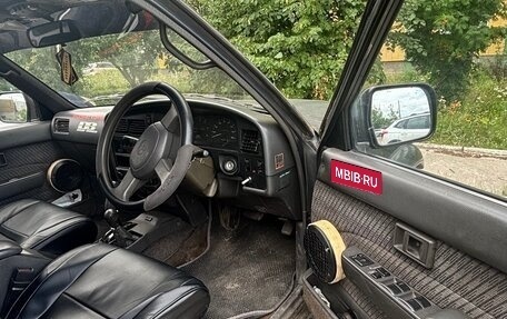 Toyota Hilux Surf III рестайлинг, 1992 год, 650 000 рублей, 8 фотография
