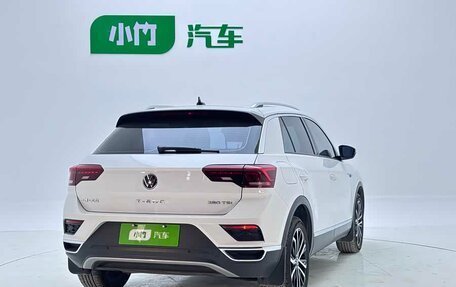 Volkswagen T-Roc I, 2022 год, 2 050 000 рублей, 4 фотография