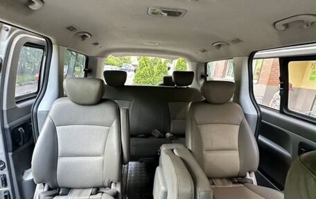 Hyundai Grand Starex Grand Starex I рестайлинг 2, 2011 год, 740 000 рублей, 9 фотография