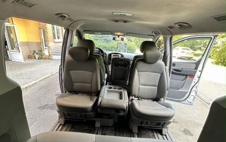 Hyundai Grand Starex Grand Starex I рестайлинг 2, 2011 год, 740 000 рублей, 10 фотография