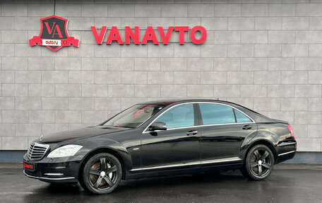 Mercedes-Benz S-Класс, 2012 год, 2 550 000 рублей, 1 фотография