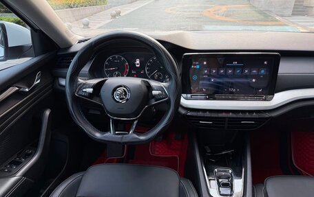 Skoda Octavia IV, 2022 год, 1 820 900 рублей, 6 фотография