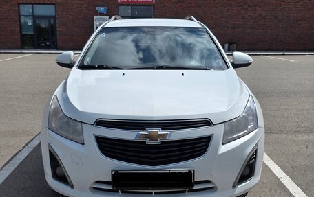 Chevrolet Cruze II, 2014 год, 690 000 рублей, 4 фотография
