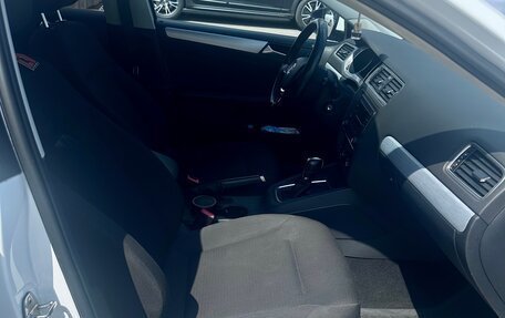 Volkswagen Jetta VI, 2018 год, 1 410 000 рублей, 9 фотография